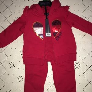 NWT Tommy sweatsuit